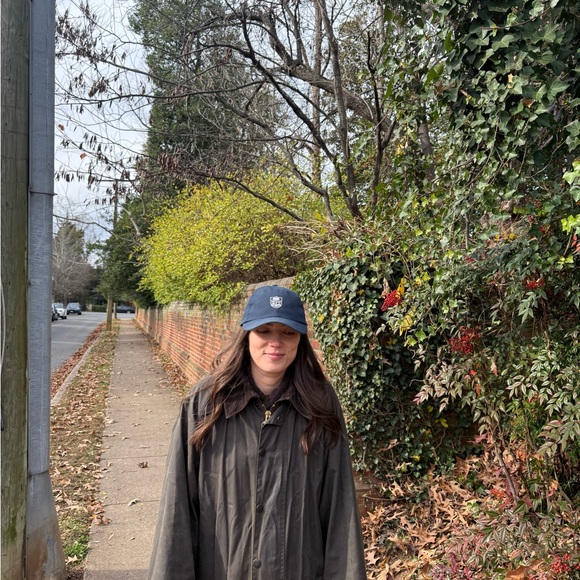 Meet your Posher, Sally - Picture 3 of 3